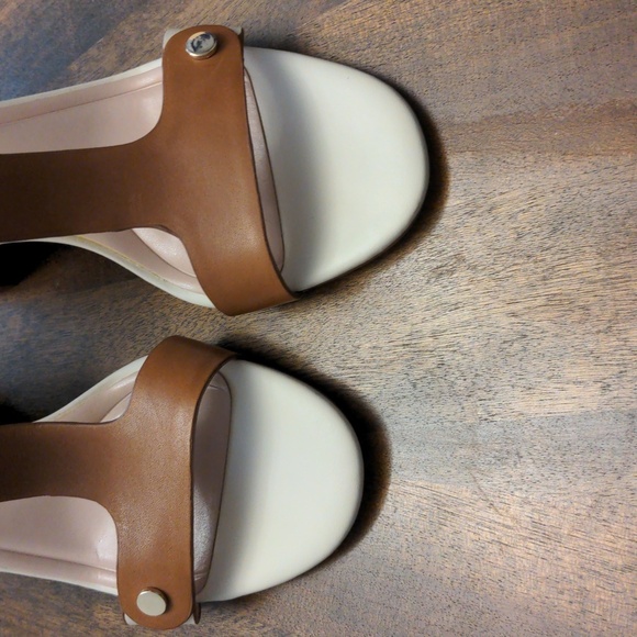 Preston & York “Faye” Leather Block Heel Sandals Tan White Slingback Size 9M NWO - Picture 12 of 12